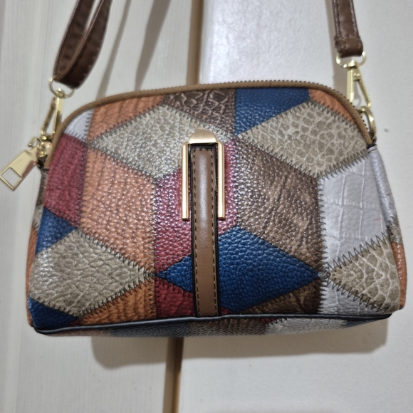 unknown Handbags - Geometric Patchwork Crossbody Bag